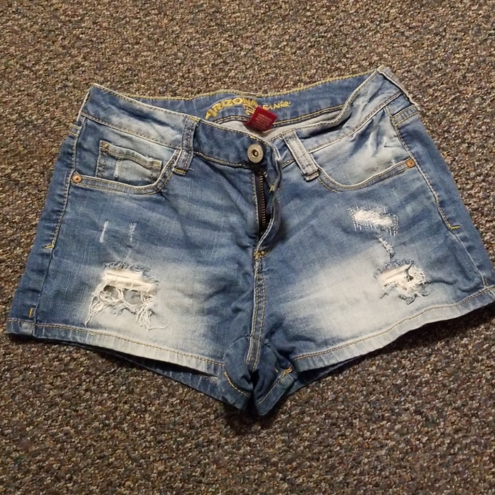 Arizona Destressed Shorts